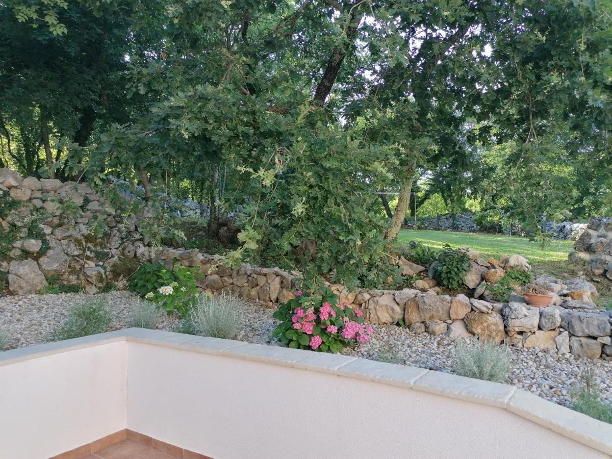 Amazing 4 Bedroom Villa With Swimming Pool And Wifi, Family Frendly Tribalj  Экстерьер фото